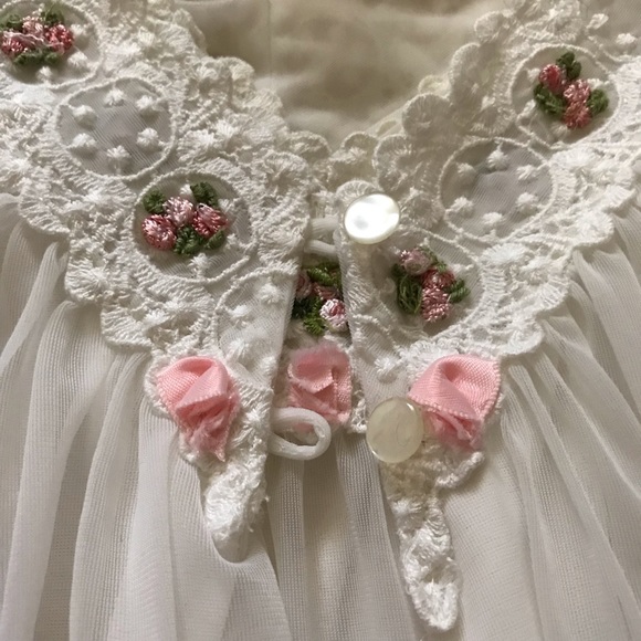 Vintage 1950s White Peignoir Set - Picture 12 of 14